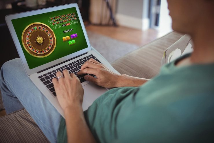 jnt77 slot live blackjack table with multilingual dealer interface